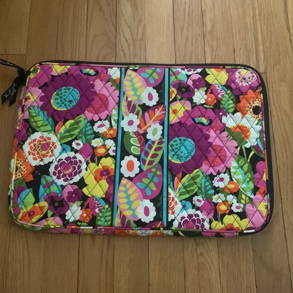 Accessories Vera Bradley 17 Inch Laptop Case Poshmark